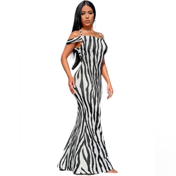 Off Shoulder Zebra Print Mermaid Dress - Picture 3 of 8